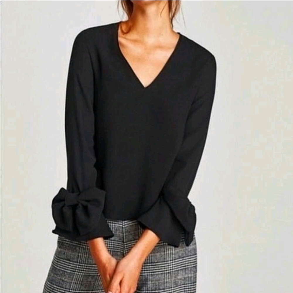 Zara Bow Sleeve Black Blouse Large. Like New Condition. Smoke Free Home
